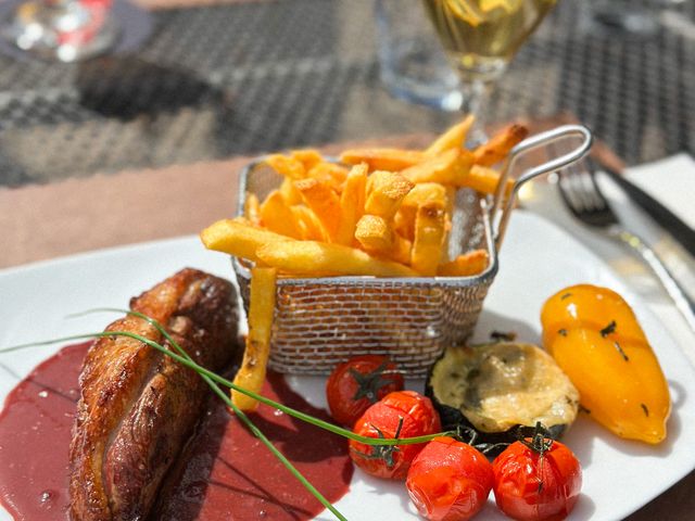 Le Restaurant du Golf de Strasbourg Magret de canard, coulis de fruits rouges